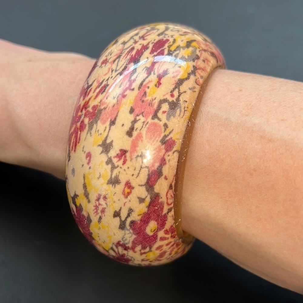 Vintage Plastic Bangle Bracelet, Floral Print, Pink, Yellow, Wood, Retro, Boho